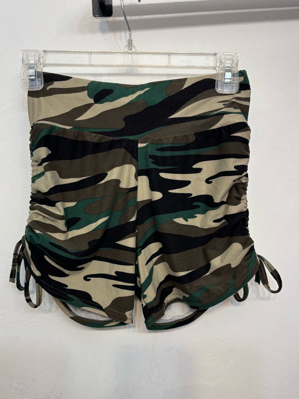 C- Mode Green & Black Camo High Waisted Shorts W/ Side Ties Womens S/M NWOT